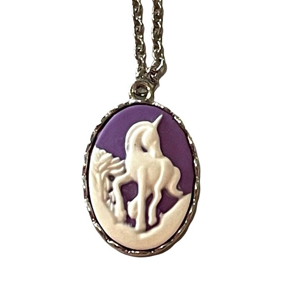 Magical Unicorn Cameo Necklace Purple & White Silver-tone - Picture 7 of 10